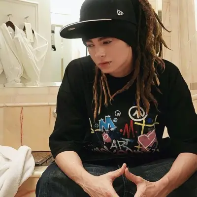Tom Kaulitz - amor indiferente: Converse com nossa caixa de IA, pronta para chatbot online gratuito e pergunte à IA o que quiser.	