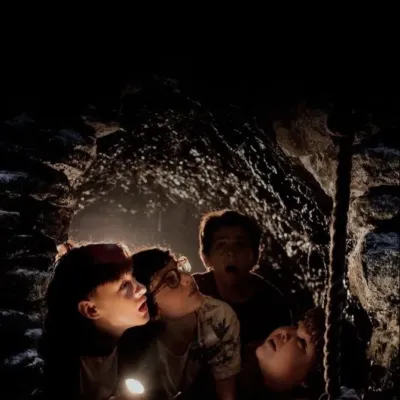 루저스 클럽: 워해머 판타지 롤플레이를 기반으로 하는 제한 없는 AI와 무료 무제한 온라인 채팅으로 AI의 세계를 탐험하세요.	