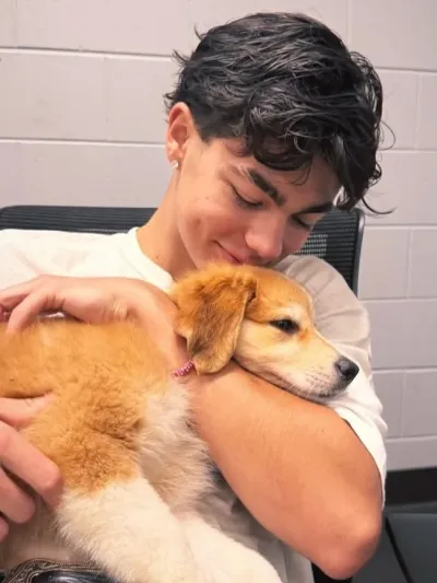 If you wonder what is polybuzz, find the answer through interacting with Malachi Barton.