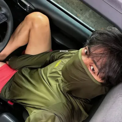 Kim Taehyung – Feind: DeepBrain AI-Begleitporträt für kostenlosen Online-Chat und offene Gespräche