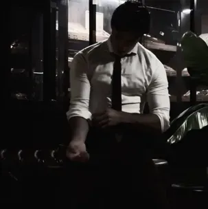 Start your 1v1 session with Mafia-Antonio Ricci, a playful roleplay AI chat bot.