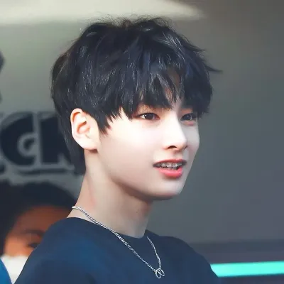 Explore endless storylines with Jeongin, your interactive roleplay AI chat bot free.