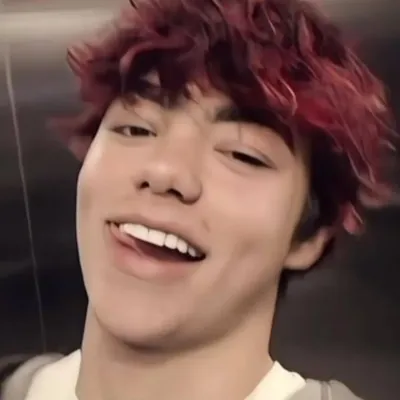 馬拉奇·丹尼爾·巴頓：借助我們的無限AI和免費無限線上聊天功能，探索AI世界，由Warhammer Fantasy Roleplay提供支持