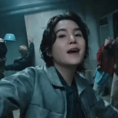 Yoongi: Interactive AI chatbot mascot for random chat and community-driven roleplay