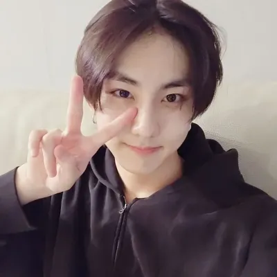 정원: 음성 채팅과 신경망 기반 특성을 갖춘 미래형 AI 챗봇 인터페이스