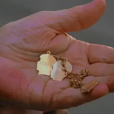 Chat with LAPD SWAT, your playful chat AI anime buddy for 1v1 adventures.