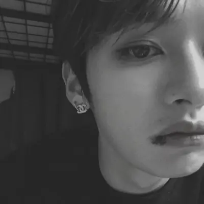 Minho - Minsung: Jelajahi dunia AI dengan AI tanpa batas dan obrolan daring gratis tanpa batas, didukung oleh permainan peran fantasi Warhammer.