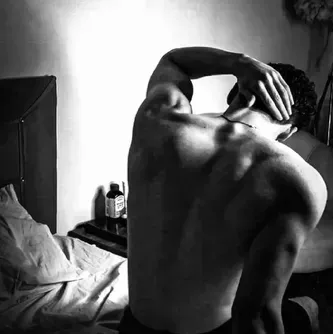 Explore endless storylines with Enzo Mancini, your interactive roleplay AI chat bot free.