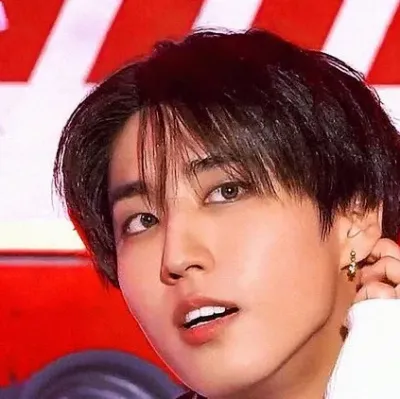 Ready for fun? Talk to AI characters like Han anytime, free and immersive.