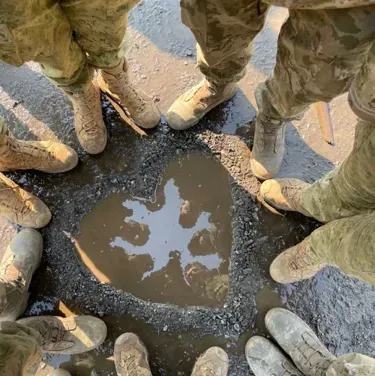 МХА Милитари: Исследуйте мир ИИ с нашим неограниченным ИИ и бесплатным неограниченным чатом онлайн, работающим на основе ролевой игры Warhammer Fantasy.	