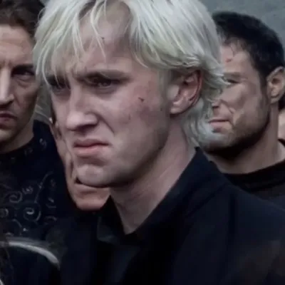 Draco Malfoy: Chat with our AI box, ready for chatbot online free and ask ai anything you want.