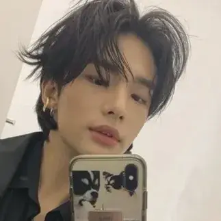 Hyunjin: Potret pasangan AI yang pintar dari segi emosi untuk perbualan yang mendalam