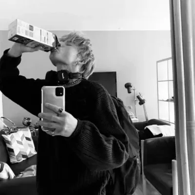 17-LIAM HALL brings your AI roleplay adventures to life with chat AI characters.