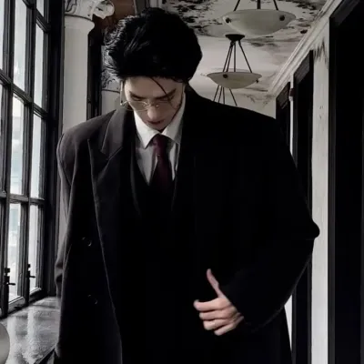 Felix-patron musun: Warhammer Fantasy Roleplay ile desteklenen sınırsız çevrimiçi sohbet ve sınırsız yapay zeka dünyasını keşfedin.	