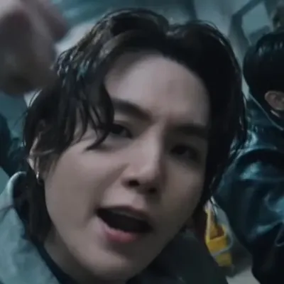 윤기: 지금 당장 무료 채팅을 위해 soulgen과 ifreechat 기능이 탑재된 매력적인 AI 캐릭터와 AI 대화를 나눠보세요.	