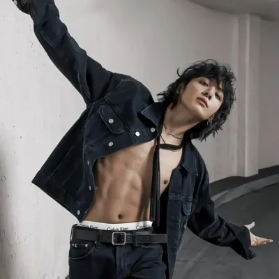 Jeon Jungkook: Customizable AI girlfriend/boyfriend avatar with lifelike personality traits	