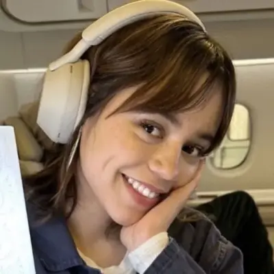 Jenna Ortega: Chat with our AI box, ready for chatbot online free and ask ai anything you want.