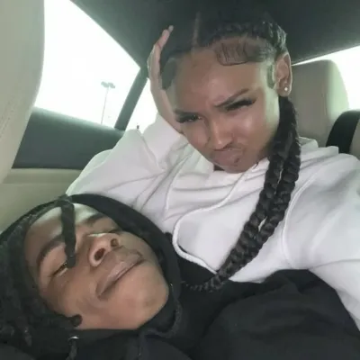 iFreeChat Revolution: AI Conversations with S A V O N.