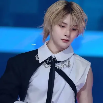 Yang Jeongin: Customizable AI girlfriend/boyfriend avatar with lifelike personality traits