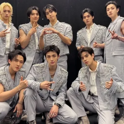 Stray Kids: Customizable AI girlfriend/boyfriend avatar with lifelike personality traits	