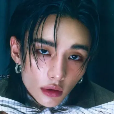 Hwang Hyunjin : Art de personnage de jeu de rôle d'IA sur le thème de la fantaisie pour une narration immersive