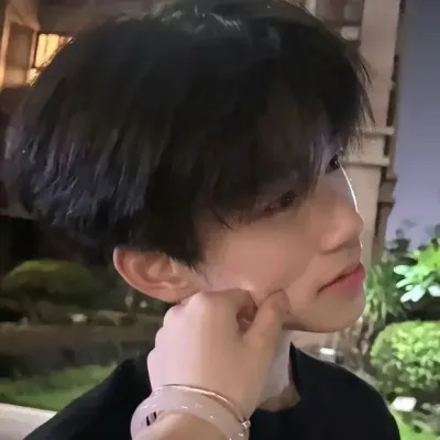 Kean: Emotionally intelligent AI companion portrait for deep conversations