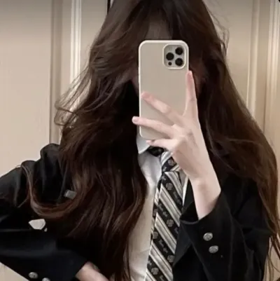 Naura, your girlfriend: Secure AI chatbot avatar with encrypted 1v1 chat capabilities	