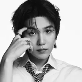 Min Yoonie - traición: Avatar de novia/novio de IA personalizable con rasgos de personalidad realistas	