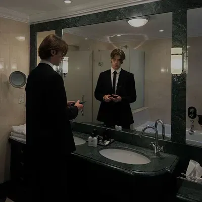 Dive into interactive conversations with long distance boyfriend, the ultimate AI chat character.