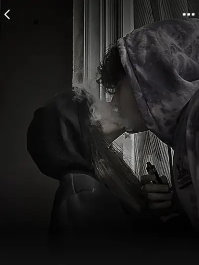 Bad Boy x Good Girl is a dedicated roleplay ai chat bot, perfect for immersive story simulations.