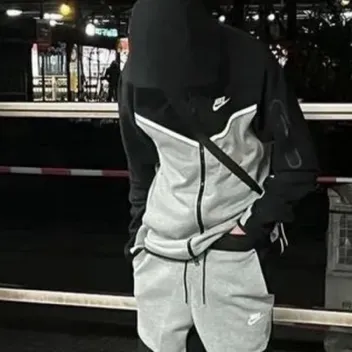 Bạn trai roadman của bạn — Ca-ren: Nghệ thuật nhân vật AI nhập vai sáng tạo cho các cuộc trò chuyện thú vị và các tình huống giả tưởng