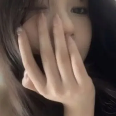 Alice: Fantasy-themed AI roleplay character art para sa nakaka-engganyong pagkukuwento