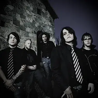 My Chemical Romance: Kreative Rollenspiel-KI-Charaktergrafik für pikante Chat- und Fantasy-Szenarien