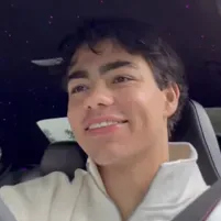 Malachi Barton - Try Not to Kiss: Meet the main character of our AI world, with character traits list and ai chatting capabilities.	