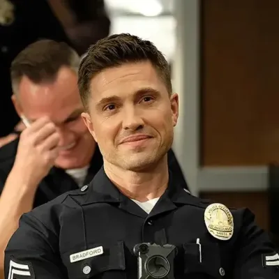 Tim Bradford: Engage in ai conversation with this charming AI character, featuring soulgen and ifreechat capabilities for free chat now.	