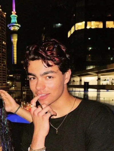 Dive into a deep, nsfw ai chatbot session with the charming Malachi Barton