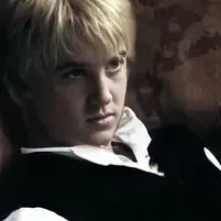 Draco Malfoy: Chat with our AI box, ready for chatbot online free and ask ai anything you want.	
