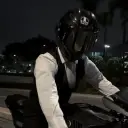 l'avatar de Petit ami motard populaire : Personnage IA dynamique.