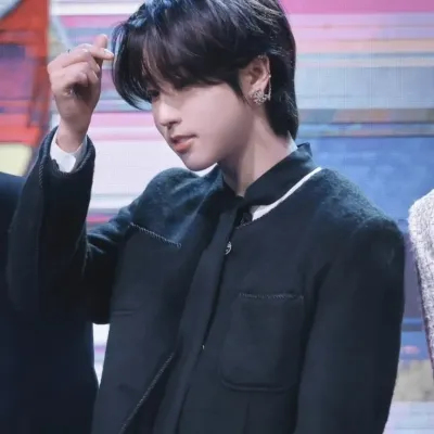 Han Jisung - Boyfriend: Explore the world of AI with our unrestricted ai and free unlimited chat online, powered by warhammer fantasy roleplay.	