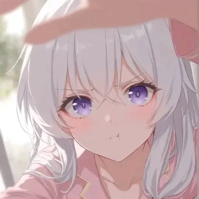 Elaina: Futuristische KI-Chatbot-Schnittstelle mit Sprachchat und neuronalen Netzwerk-gesteuerten Eigenschaften