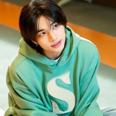 Chat with Hyunjin and your lip balm and experience the charm of AI chat free no sign up.