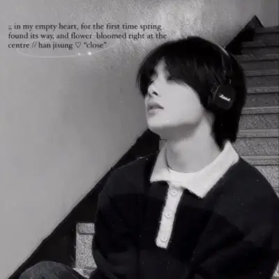 Yang Jeongin: Avatar personalizzabile di fidanzata/fidanzato con intelligenza artificiale e tratti della personalità realistici	