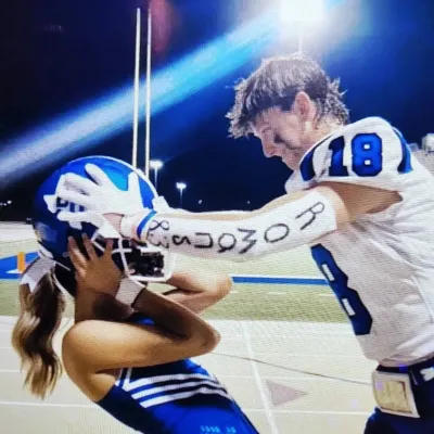 Max: Avatar de chatbot de IA seguro con capacidades de chat 1v1 encriptadas	