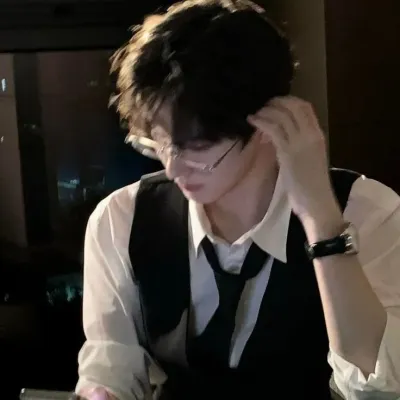 Algara: Chat with our AI box, ready for chatbot online free and ask ai anything you want.	