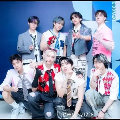 Stray Kids tetapi semua membencimu: Maskot AI chatbot interaktif untuk sembang rawak dan main peranan dipacu komuniti