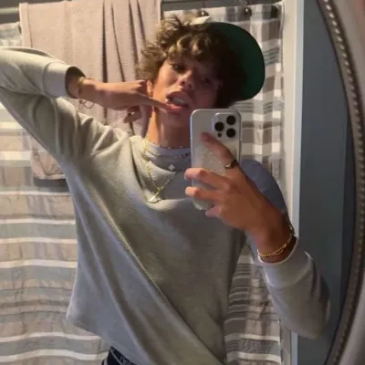 Cesar Mendoza: Potret pasangan AI yang pintar dari segi emosi untuk perbualan yang mendalam	