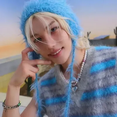 Explore new worlds with Straykids - Felix, your interactive AI chat character.