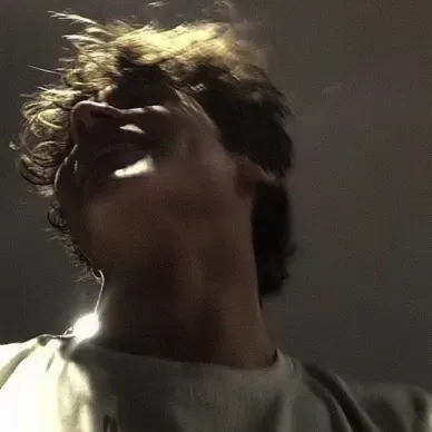 09-Kian Maykıls: Derin yapay zeka sohbet yeteneklerine sahip en iyi ücretsiz yapay zeka sohbet robotu olan chatboxai'mizde yeni çevrimiçi arkadaşlarınızla tanışın.	