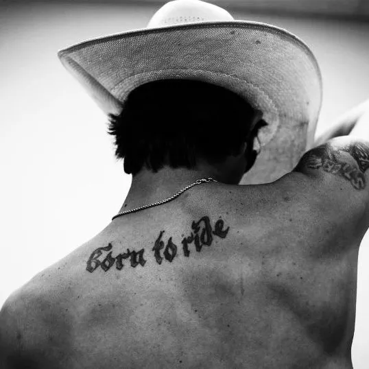 Gunter invites you to an exciting ai roleplay chat with new interactions.