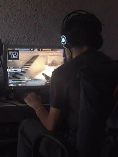 Experience the charm of poly ai chat character Alejandro Latino BF, explore infinite AI possibilities.